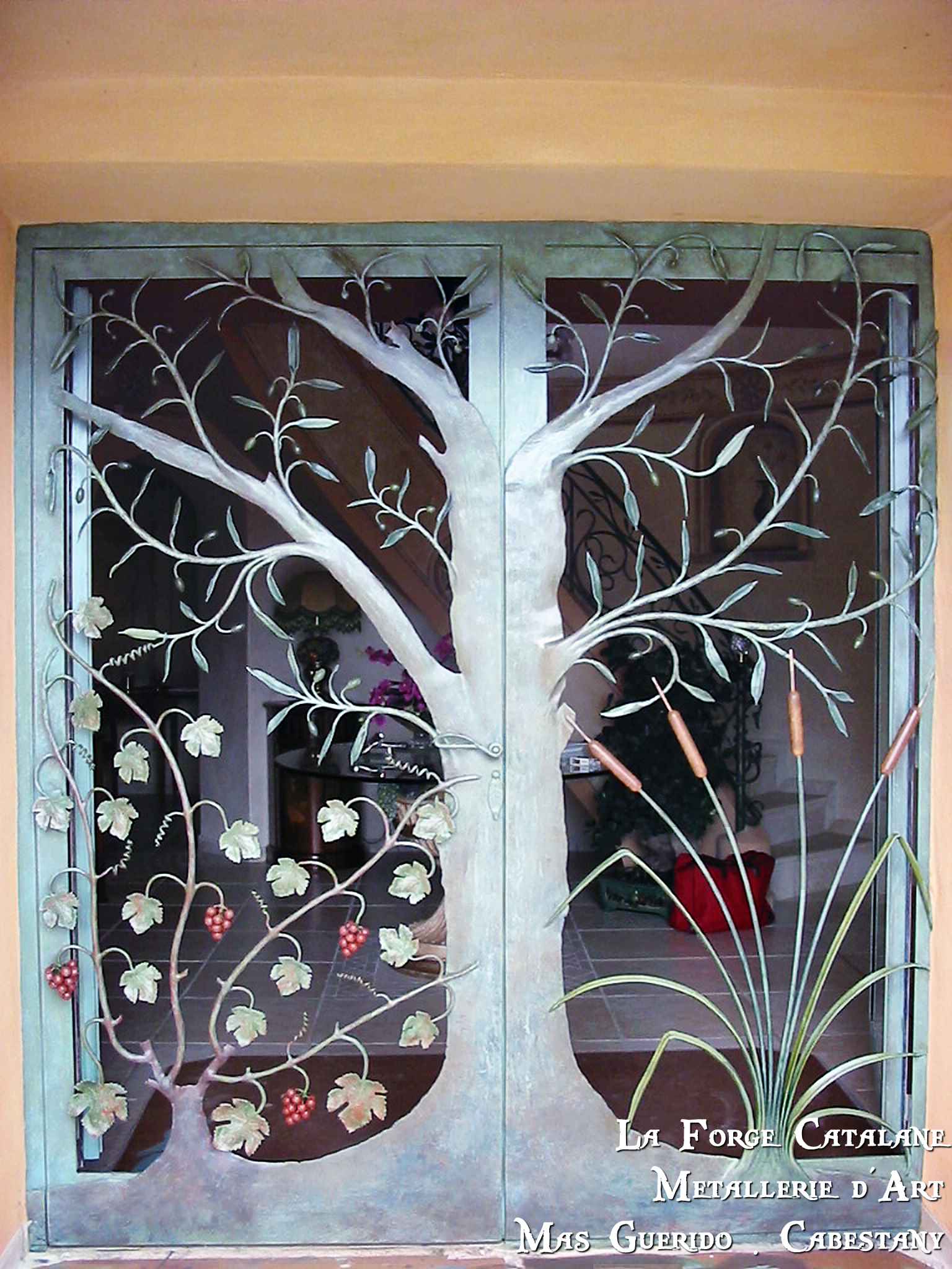 porte vegetale travail a la forge forge catalane.jpg